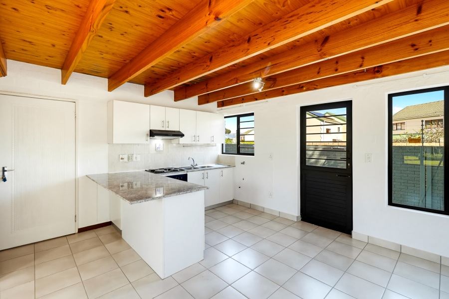 2 Bedroom Property for Sale in Heritage Park Western Cape